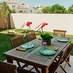 アパート 2Br Apt W- Private Garden, Pool, Gym & Parking カバナス・デ・タビラ