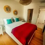 アパート 2Br Apt W- Private Garden, Pool, Gym & Parking カバナス・デ・タビラ